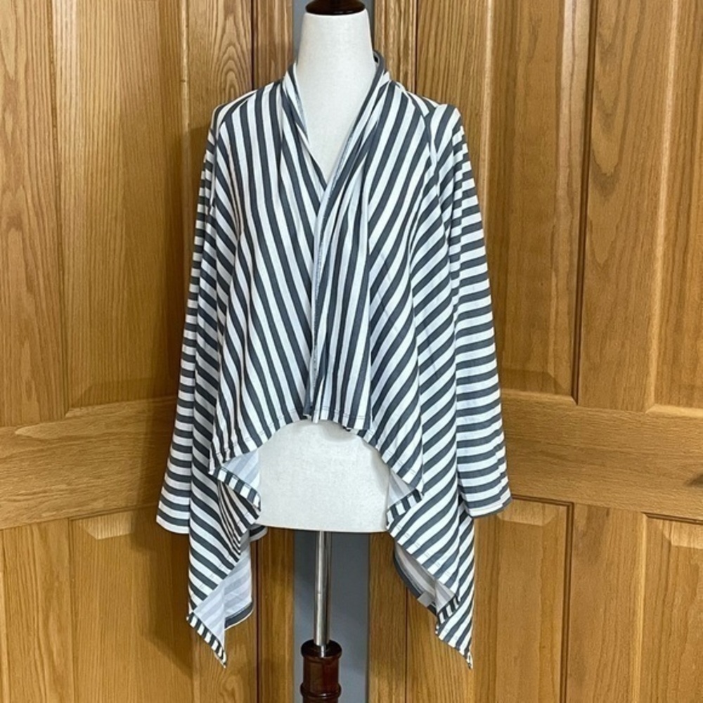 Bearpaw Striped Cardigan Sweater NWT Size Small
